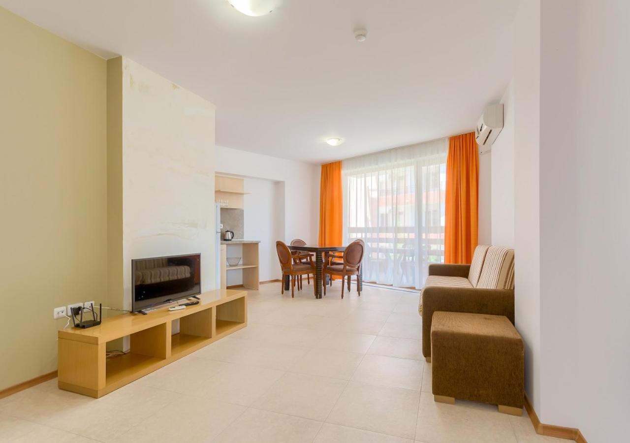 Robinson Beach Apartments Елените Экстерьер фото